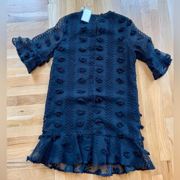 Boutique Shift Dress with raised Puff detailing.  Size medium - Picture 2 of 6